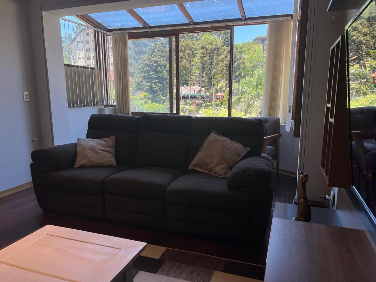 Amplo Apartamento A 200M Da Rua Coberta Lejlighed Gramado Eksteriør billede