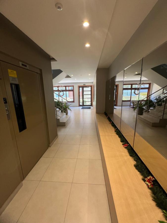 Amplo Apartamento A 200M Da Rua Coberta Lejlighed Gramado Eksteriør billede